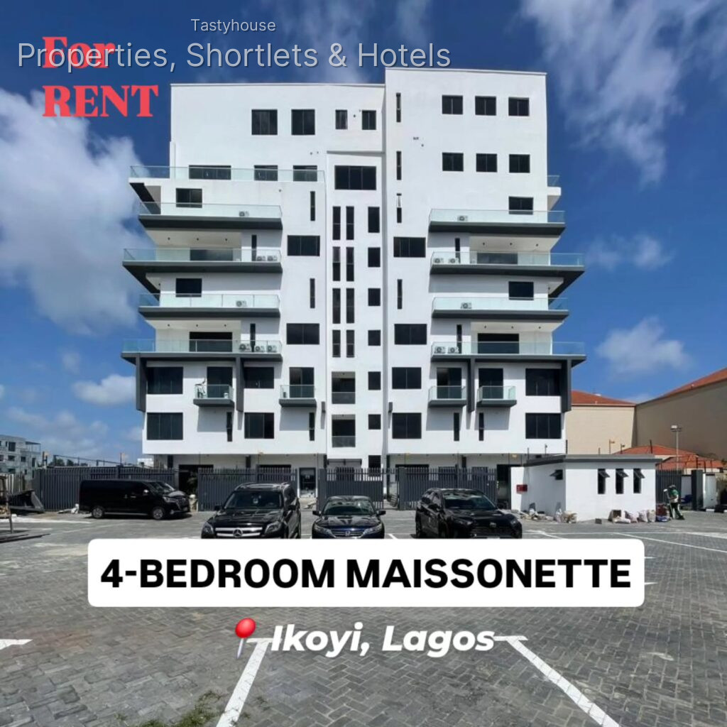 4-Bedroom terrace with a room BQ