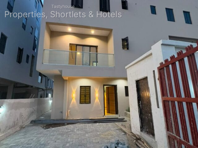 4 – Bedroom Semi-Detached Duplex