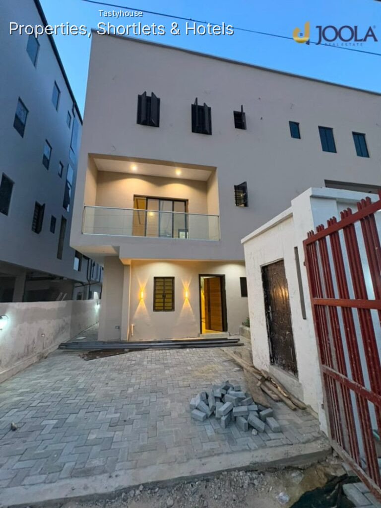4 – Bedroom Semi-Detached Duplex