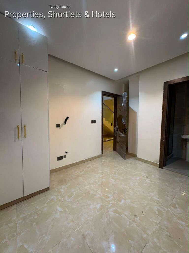 4 – Bedroom Semi-Detached Duplex