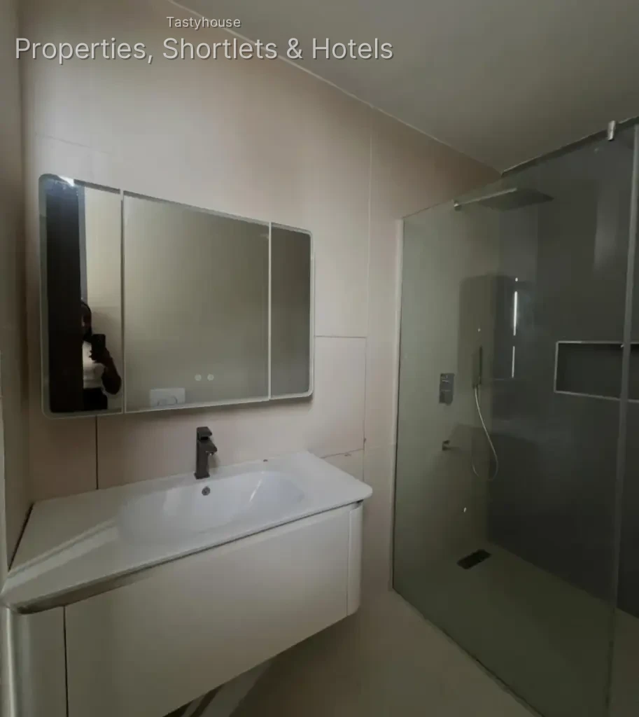 2 – Bedroom Apartment