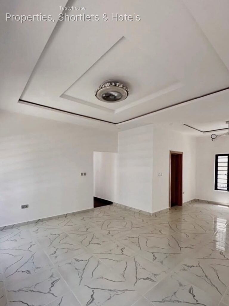 4 – bedroom terrace duplex with bq