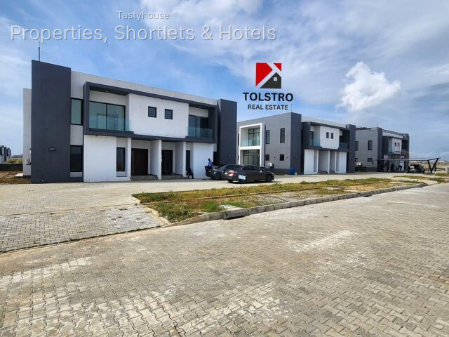4 – bedroom semi detached duplex