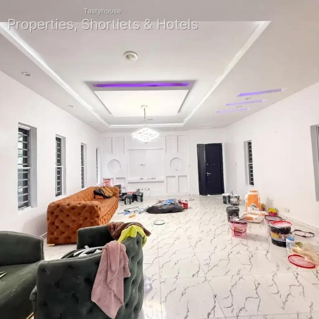 5 – bedroom Detached duplex