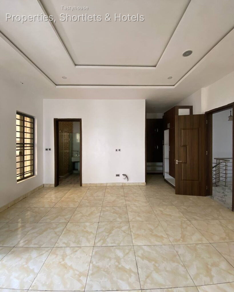 NEW 4 BEDROOM SEMI DETACHED DUPLEX