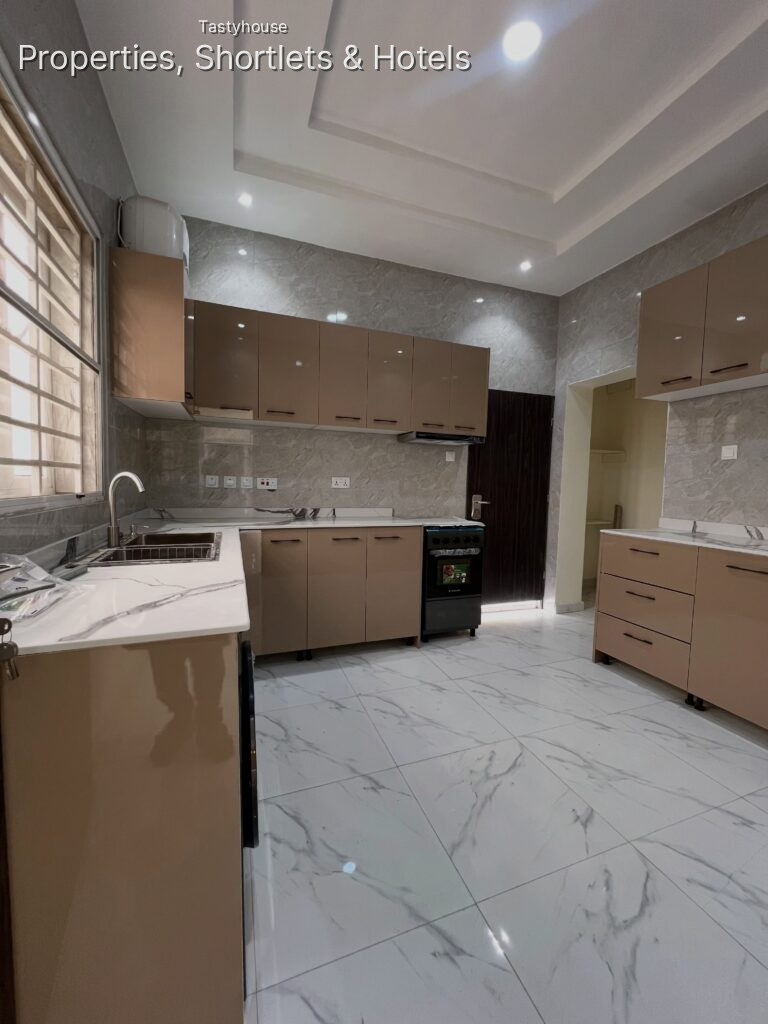 2 – Bedroom Apartment