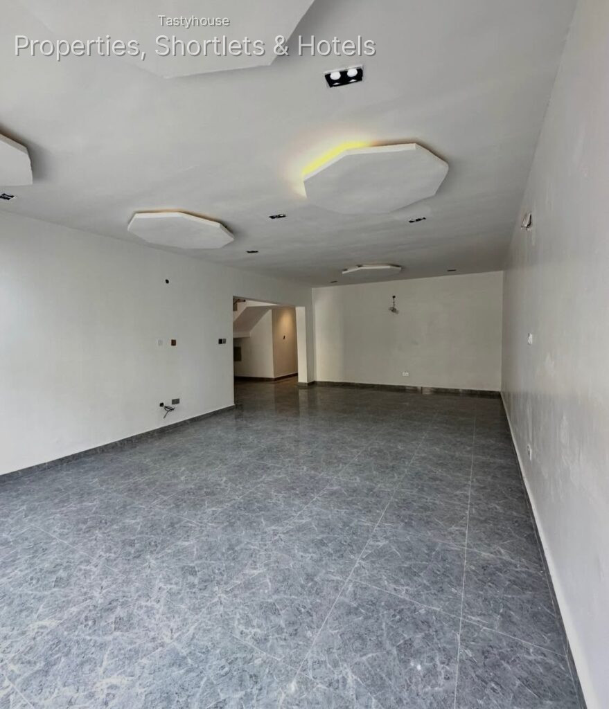4 – Bedroom TerraceDuplex