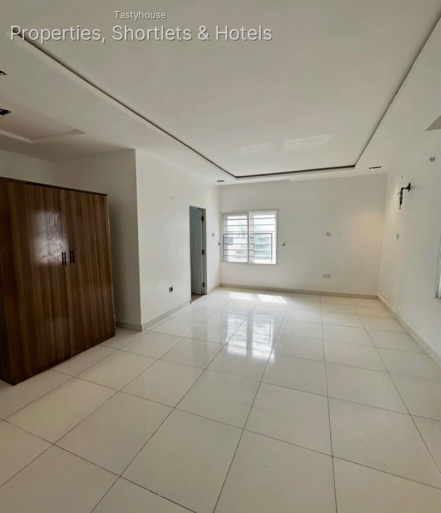 4 – Bedroom TerraceDuplex