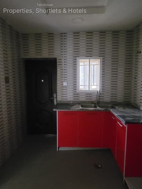 2-BEDROOM APARTMENT