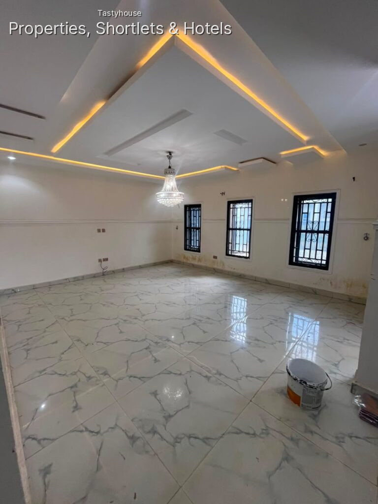 4 Bedroom Terrace Duplex