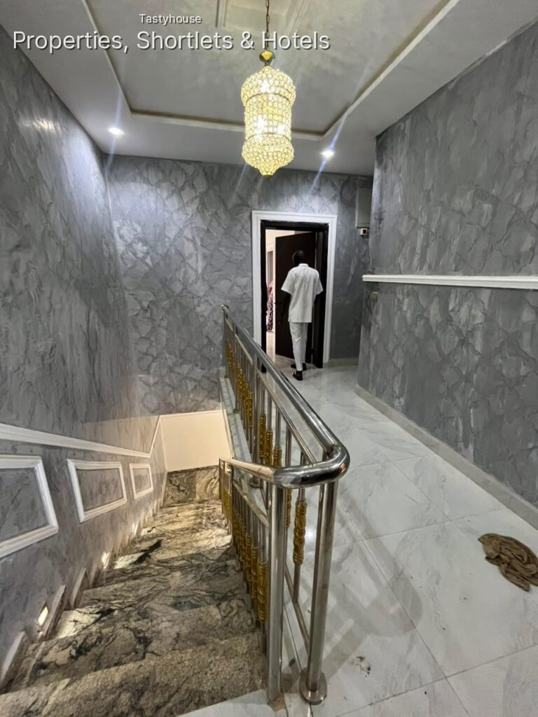 4 Bedroom Terrace Duplex
