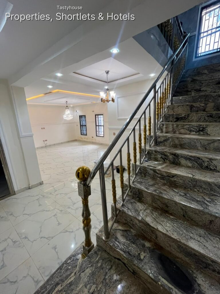 4 Bedroom Terrace Duplex