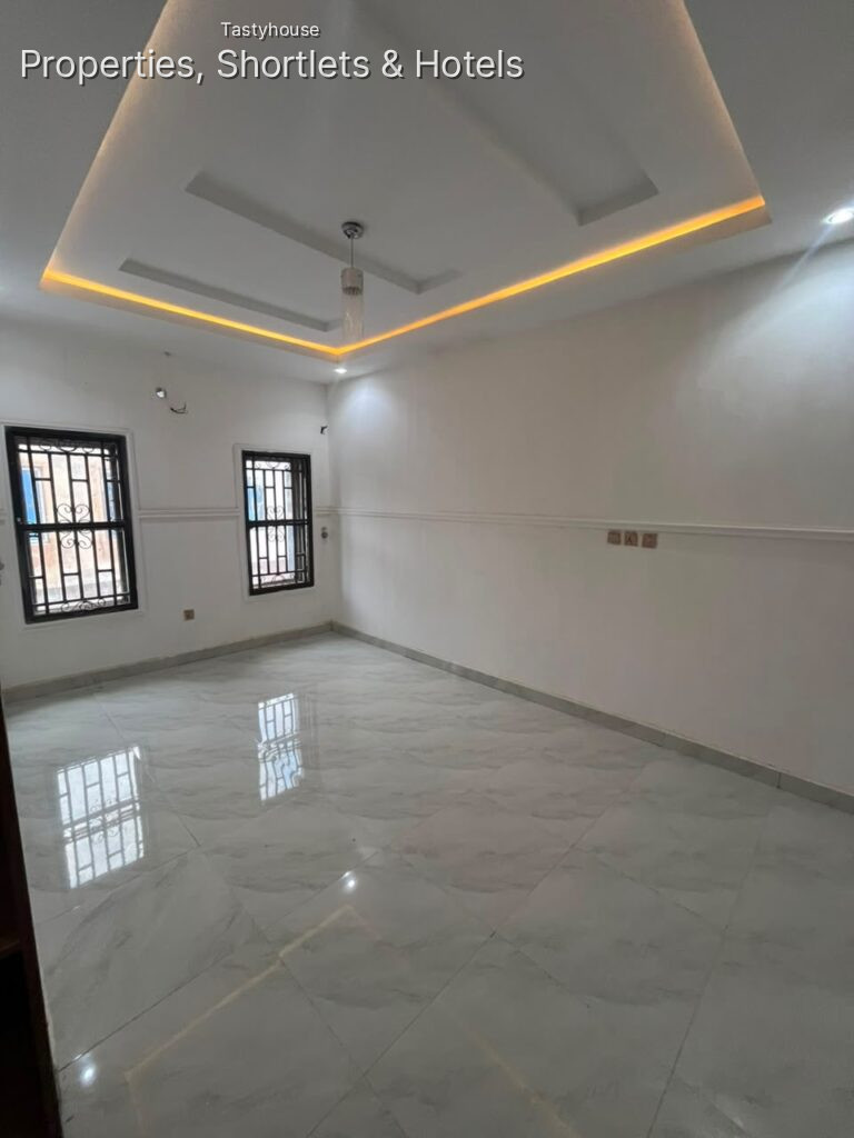 4 Bedroom Terrace Duplex