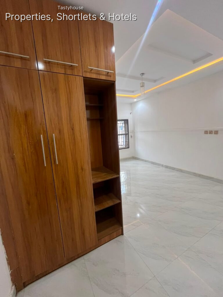 4 Bedroom Terrace Duplex