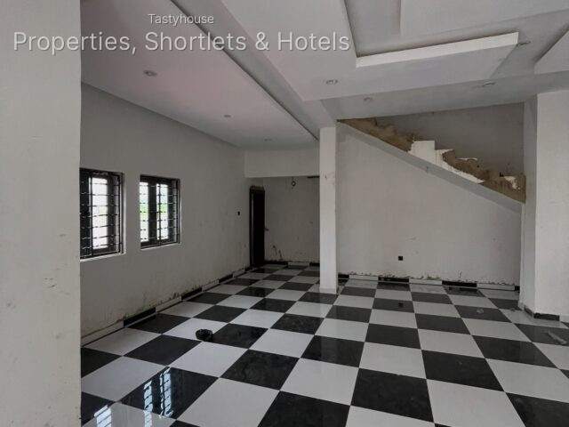 A spacious and tastefully finished 4 bedroom duplex