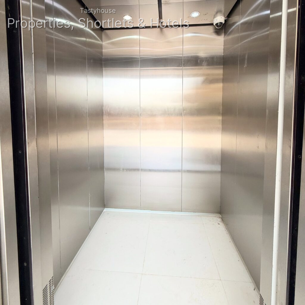 2 & 3 BEDROOM APARTMENT, WITH 1BQ
