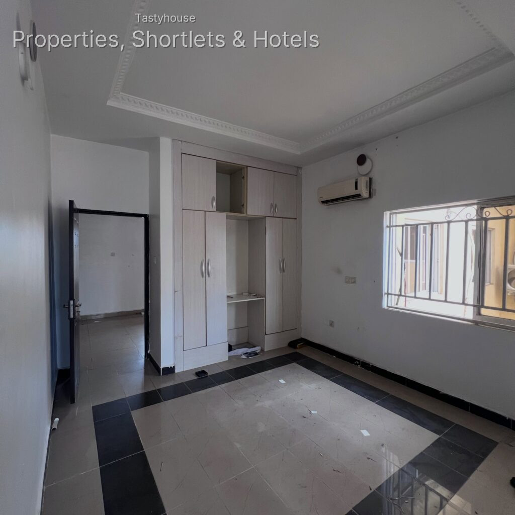 2 – Bedroom Apartment