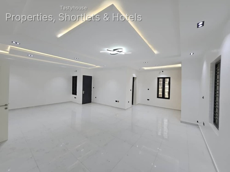 NEWLY BUILT FULLY FINISHED 5 BEDROOMS