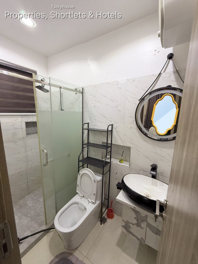Luxury furnished 1 bedroom