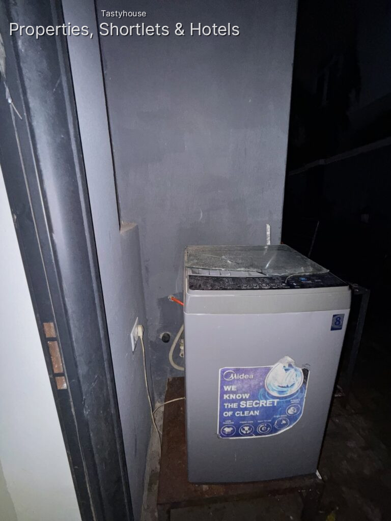 Luxury furnished 1 bedroom