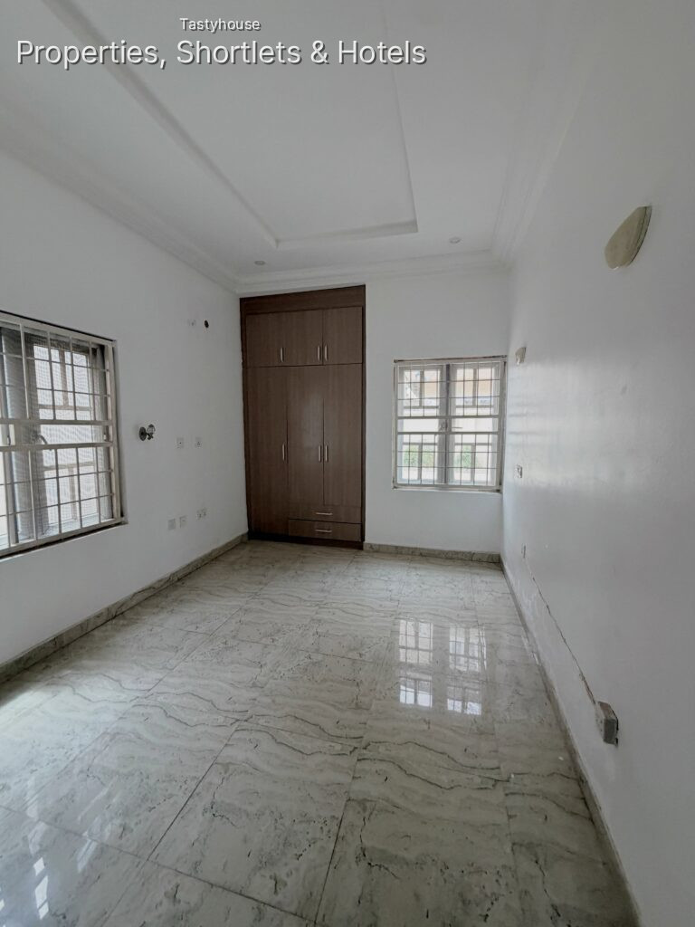 2-Bedroom Apartment + BQ