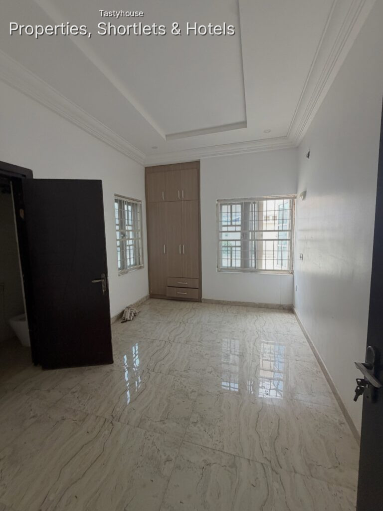 2-Bedroom Apartment + BQ