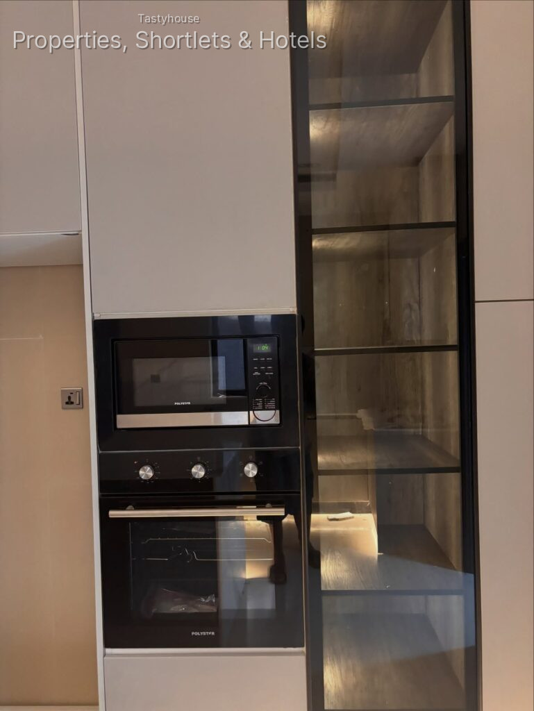BRAND NEW PREMIUM5 BEDROOM & BỌ