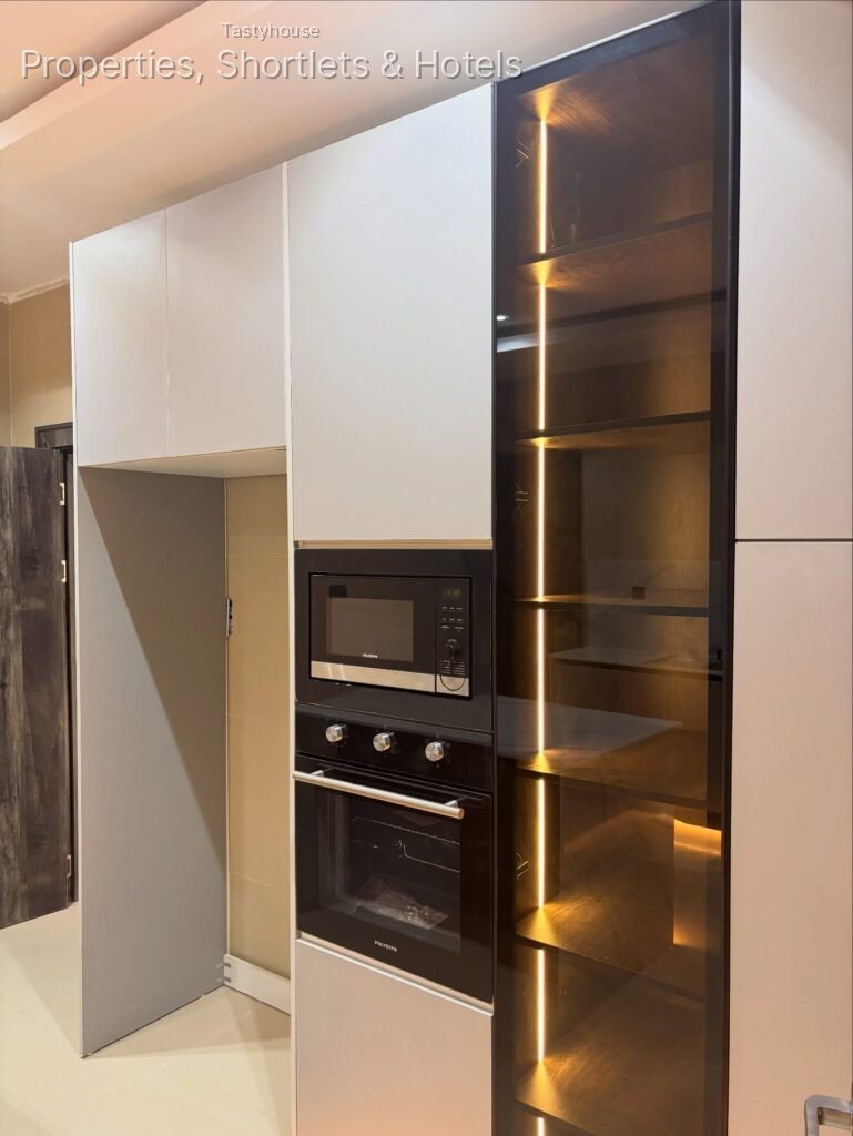 BRAND NEW PREMIUM5 BEDROOM & BỌ
