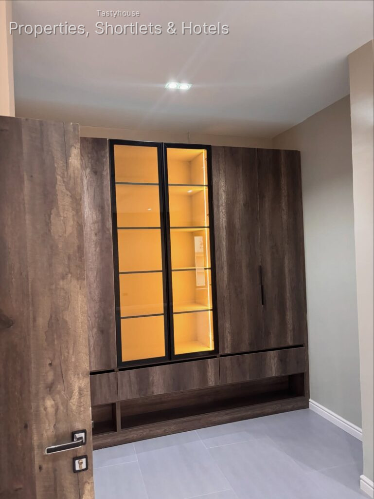 BRAND NEW PREMIUM5 BEDROOM & BỌ