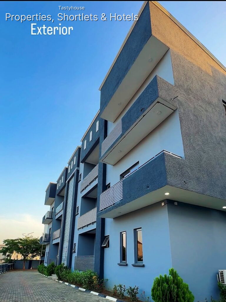 Furnished and serviced 3 bedroom apartment
