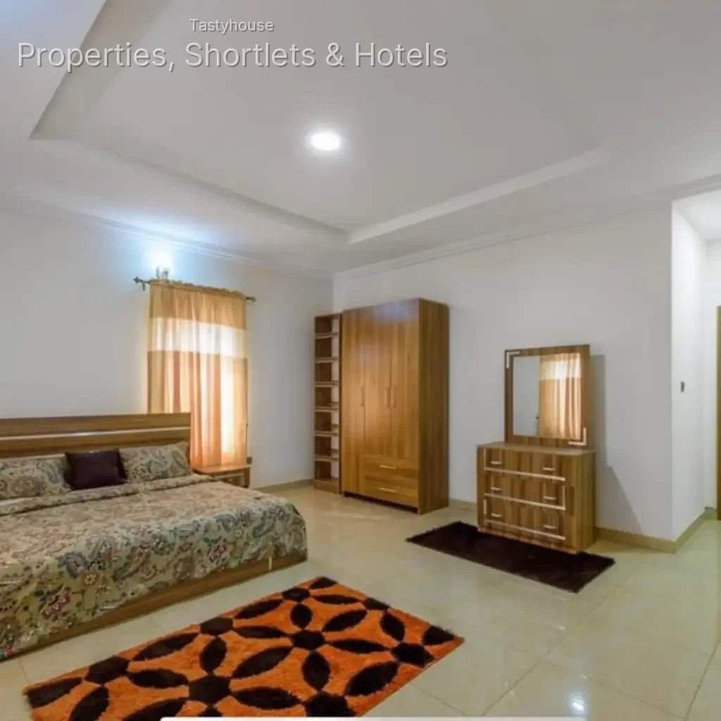 2 BEDROOM FULLY SERVICED APARTMENT