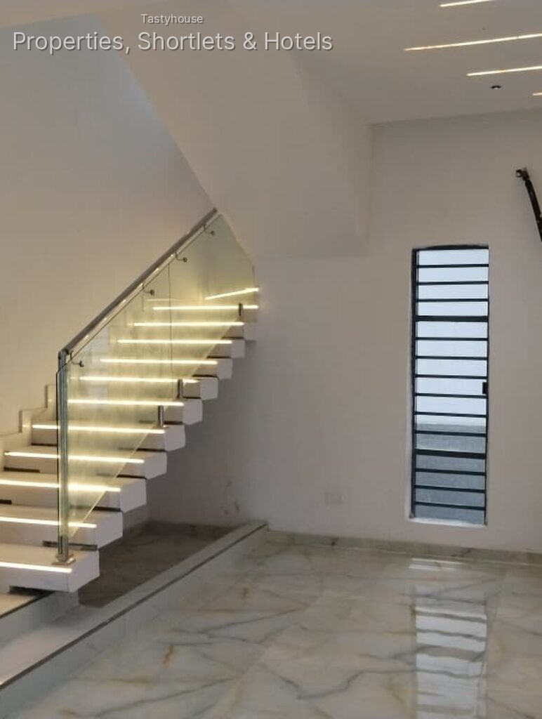 Brand New Premium 5-Bedroom Detached House