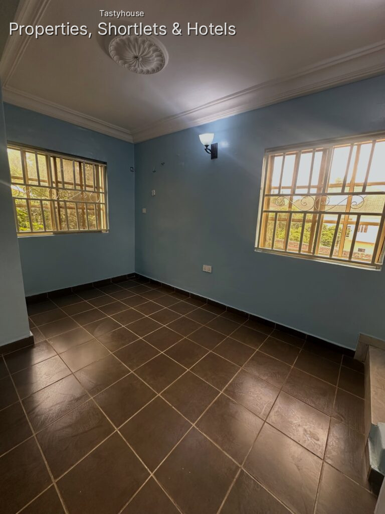 4-BEDROOM TERRACE DUPLEX