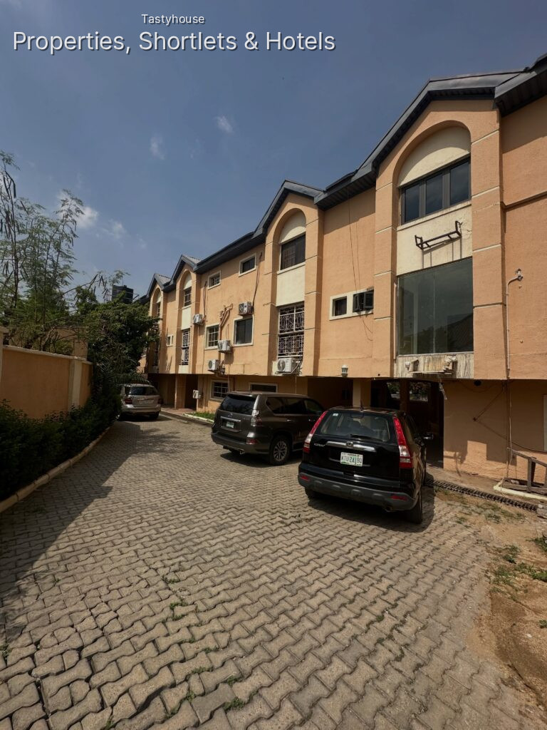 4-BEDROOM TERRACE DUPLEX