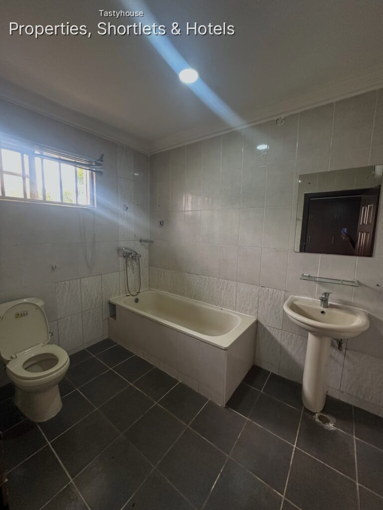 4-BEDROOM TERRACE DUPLEX