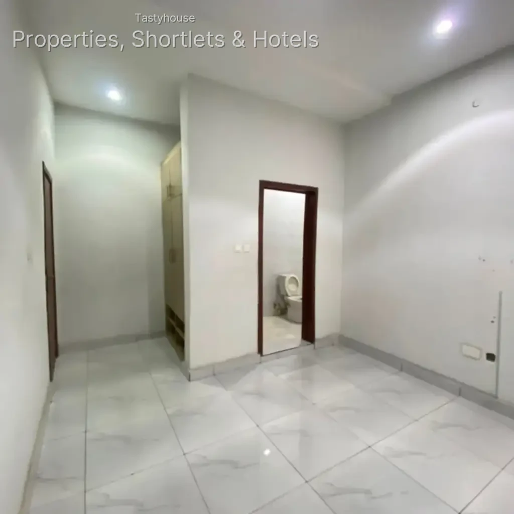 Amazing 4 bedroom semi-detached duplex