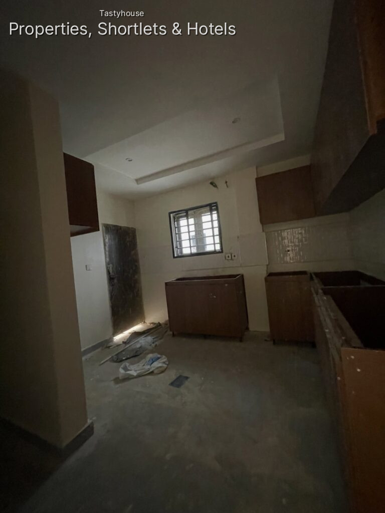 3bedroom block of flat