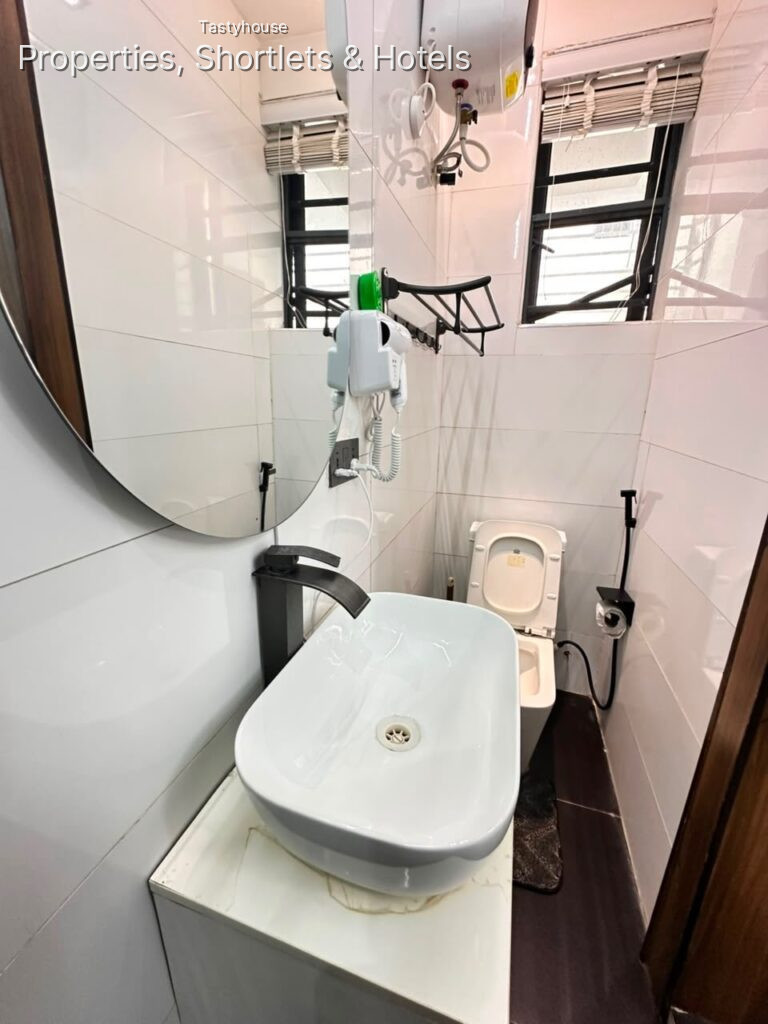 2 Bedroom Semi Furnished