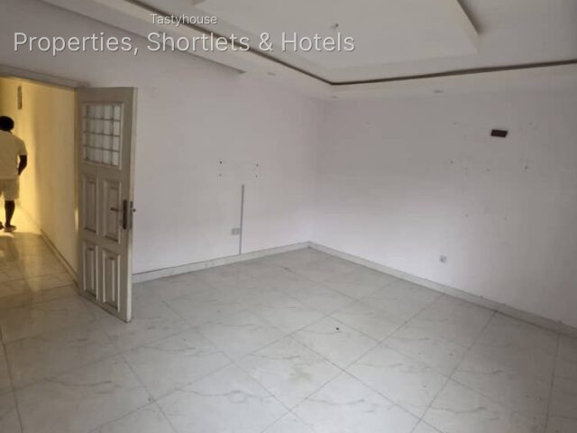 4bedroom semi detached duplex