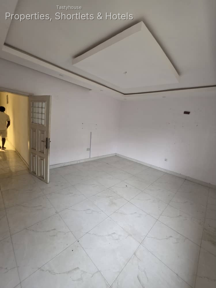 4bedroom semi detached duplex