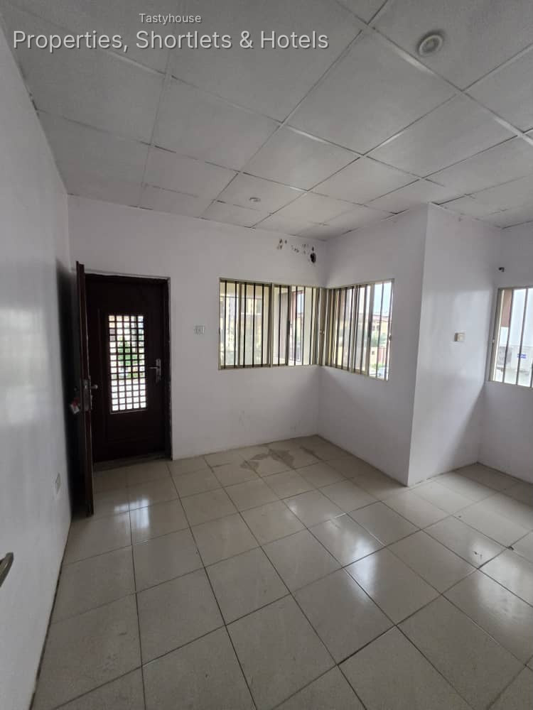 4bedroom semi detached duplex