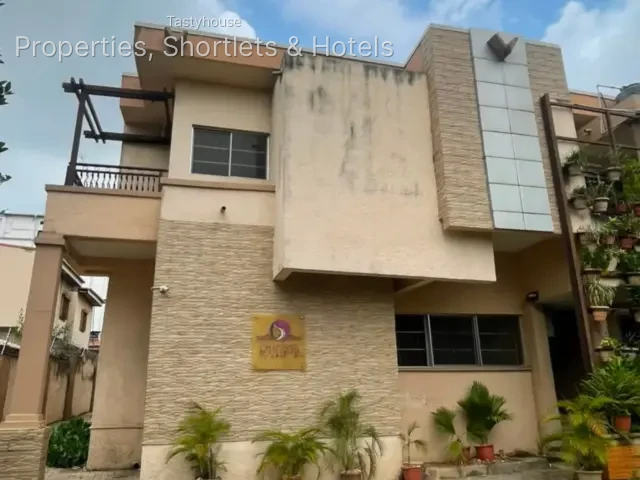 5 bedroom semi detached duplex with 2 rooms BỌ