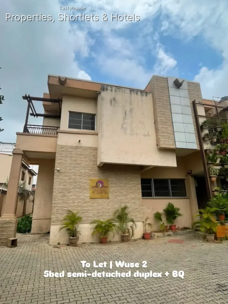 5 bedroom semi detached duplex with 2 rooms BỌ