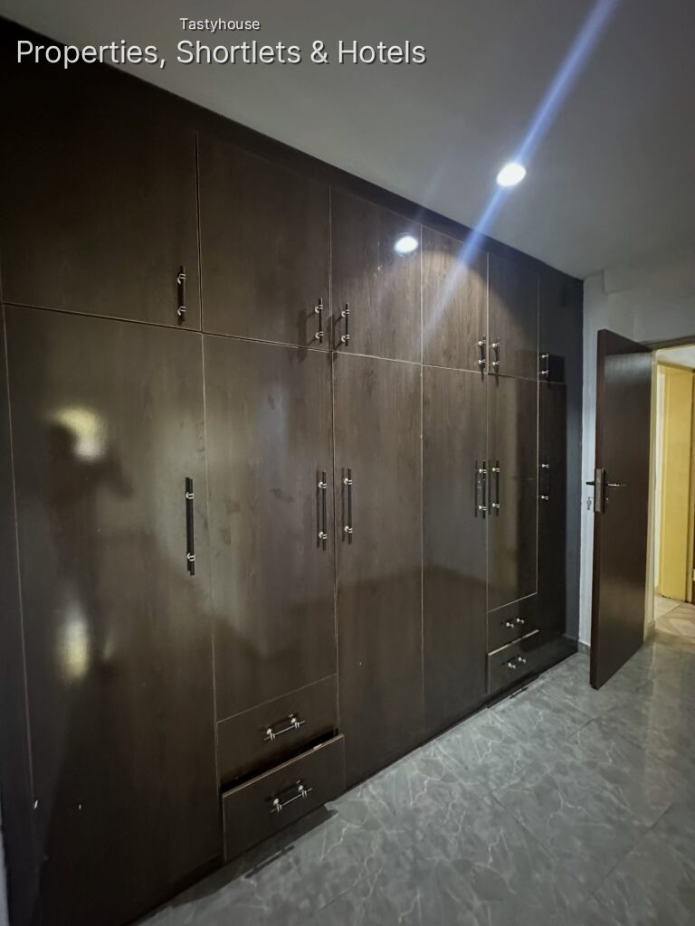 Newly renovated 3bedrooms apartments
