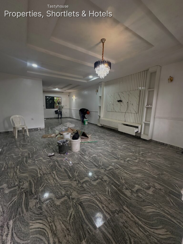 Newly renovated 3bedrooms apartments