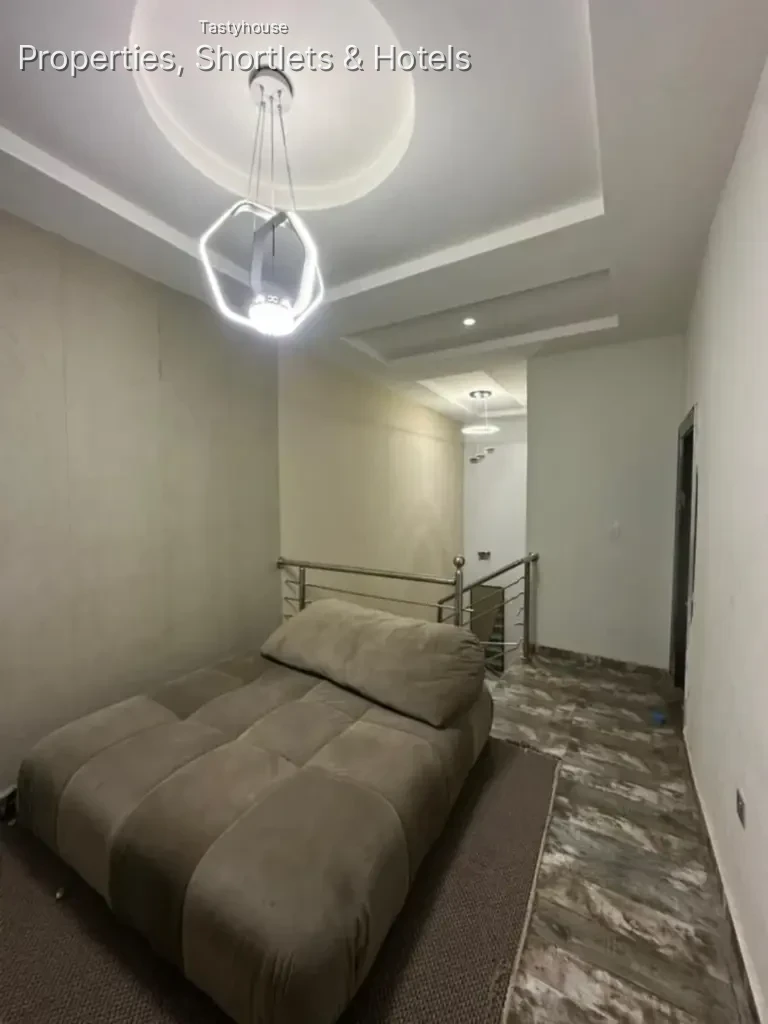 Furnished 3-bedroom Terrace Duplex