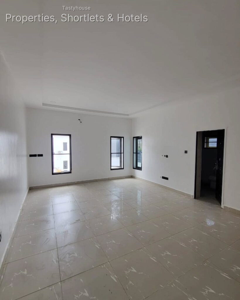 Newly built 3 bedroom flat