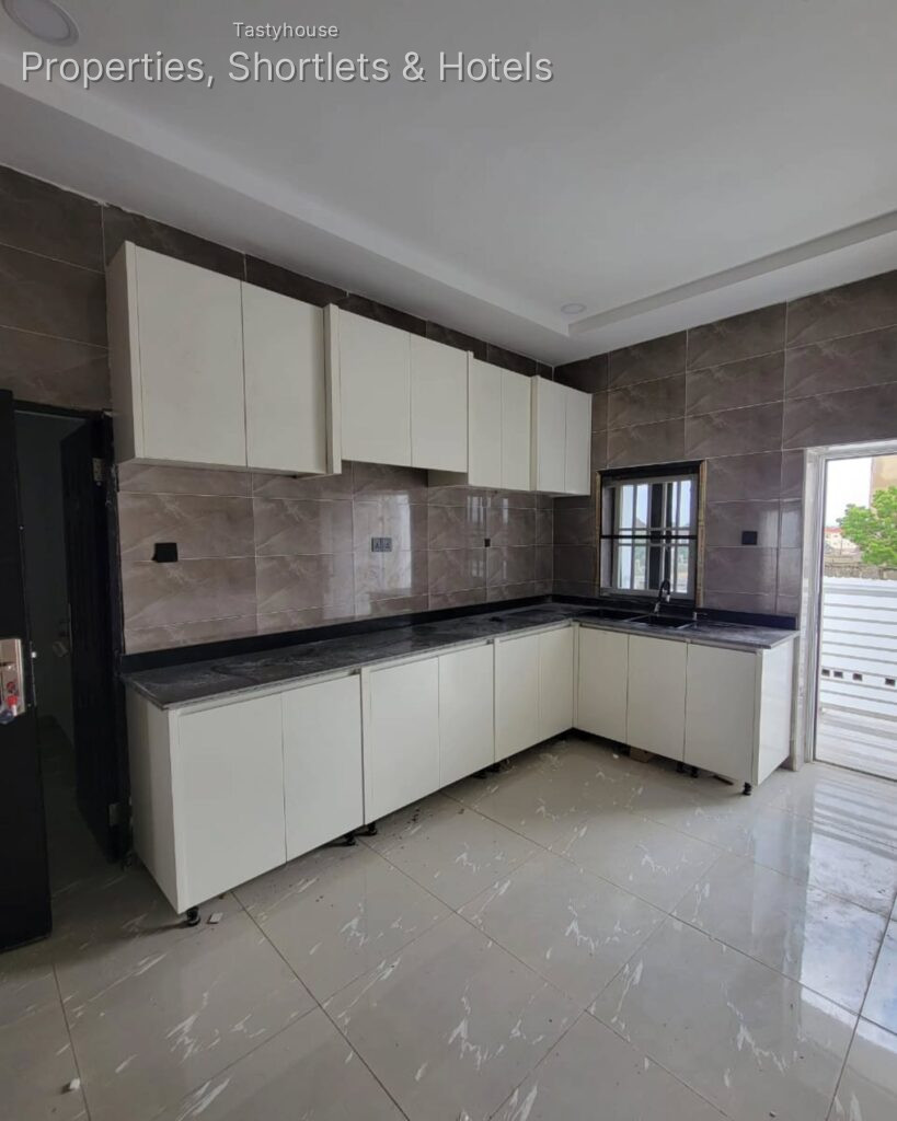 Newly built 3 bedroom flat