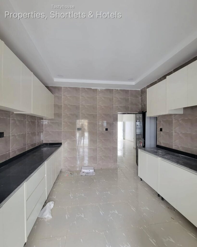 Newly built 3 bedroom flat