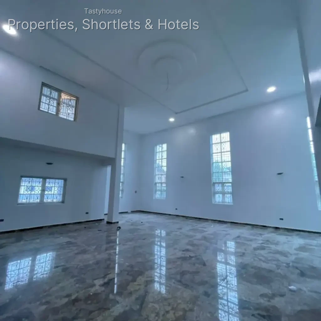 5 – BEDROOM DUPLEX